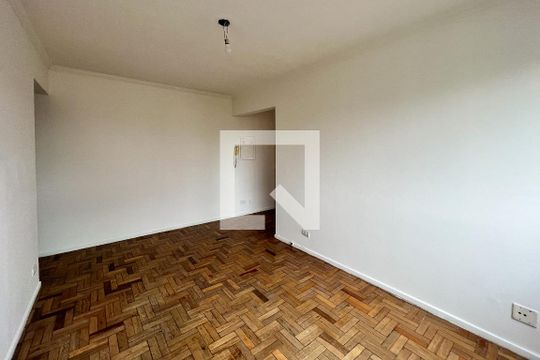 Sala de apartamento à venda com 2 quartos, 68m² em Vila Olímpia, São Paulo