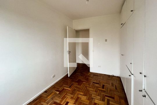 Quarto 1 de apartamento à venda com 2 quartos, 68m² em Vila Olímpia, São Paulo