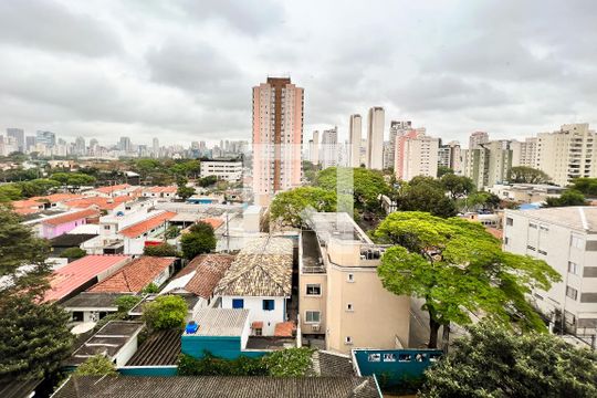 Vista de apartamento à venda com 2 quartos, 68m² em Vila Olímpia, São Paulo