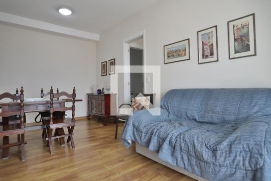 Apartamento para alugar com 1 quarto, 47m² em Boqueirão, Santos