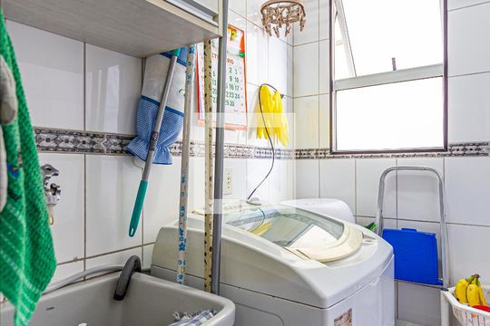 Área de Serviço de casa à venda com 2 quartos, 49m² em Vila Lutécia, Santo André
