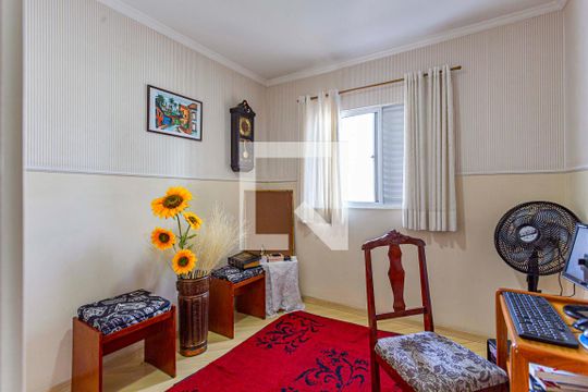 Quarto 1 de casa à venda com 2 quartos, 49m² em Vila Lutécia, Santo André