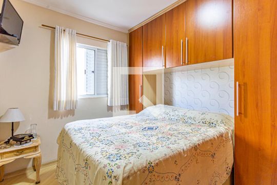 Quarto 2 de casa à venda com 2 quartos, 49m² em Vila Lutécia, Santo André