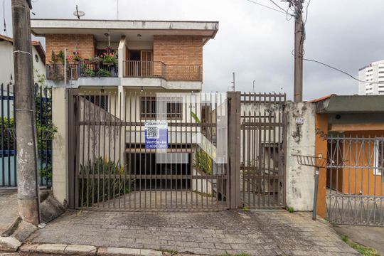 Fachada de casa para alugar com 5 quartos, 400m² em Jardim das Vertentes, São Paulo