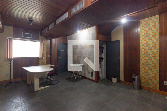 Studio de casa para alugar com 5 quartos, 400m² em Jardim das Vertentes, São Paulo