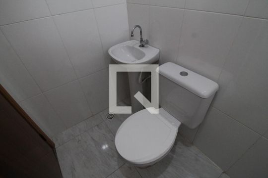 Banheiro de apartamento à venda com 1 quarto, 38m² em Vila Ré, São Paulo