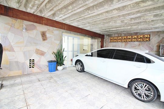 Garagem de casa à venda com 3 quartos, 180m² em Assunção, São Bernardo do Campo
