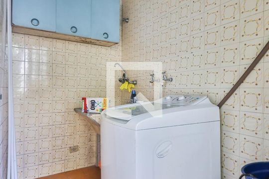 Área de Serviço de casa para alugar com 3 quartos, 187m² em Pinheiros, São Paulo