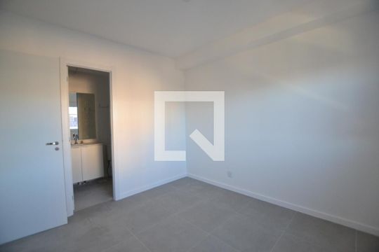 Suíte de apartamento à venda com 2 quartos, 56m² em Partenon, Porto Alegre