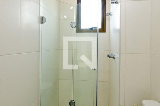Banheiro de apartamento para alugar com 1 quarto, 51m² em Barra, Salvador