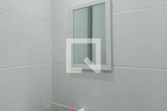 Banheiro de apartamento à venda com 2 quartos, 49m² em Vila Pirituba, São Paulo