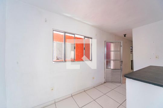 Sala de casa para alugar com 2 quartos, 50m² em Jardim do Estádio, Santo André