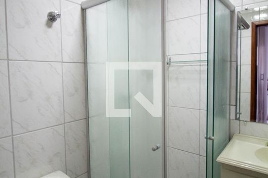 Banheiro de apartamento para alugar com 2 quartos, 55m² em Cidade São Miguel, São Paulo
