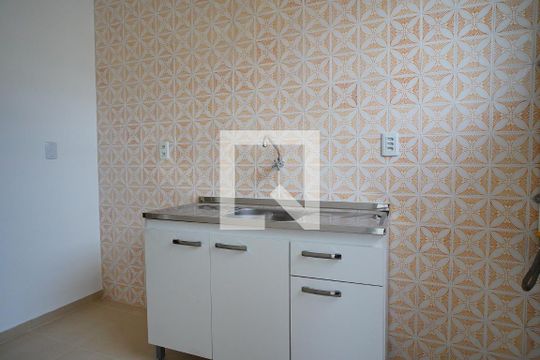 Cozinha de apartamento à venda com 2 quartos, 55m² em Humaitá, Porto Alegre