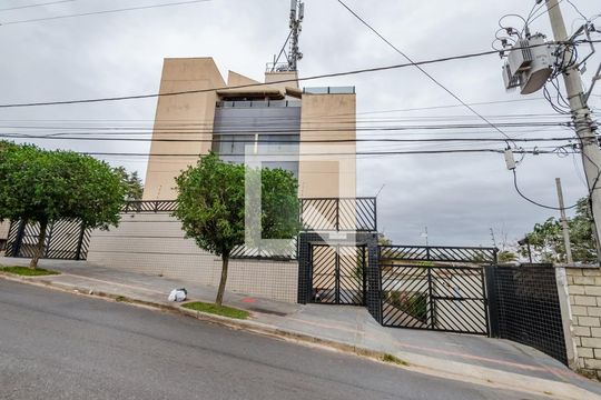 Fachada de apartamento para alugar com 2 quartos, 73m² em Estrela do Oriente, Belo Horizonte