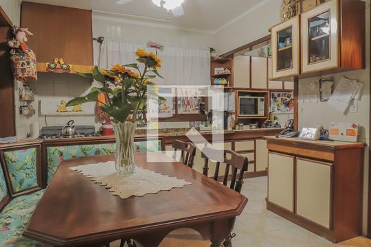 Cozinha de casa à venda com 4 quartos, 320m² em Jardim America, São Leopoldo