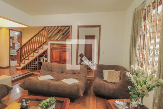 Sala de casa à venda com 4 quartos, 320m² em Jardim America, São Leopoldo