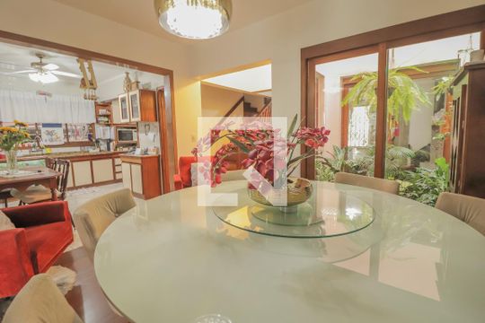 Sala de casa à venda com 4 quartos, 320m² em Jardim America, São Leopoldo