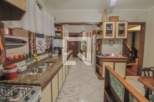 Cozinha de casa à venda com 4 quartos, 320m² em Jardim America, São Leopoldo