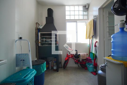 Área  de serviço  de apartamento à venda com 3 quartos, 90m² em São Geraldo, Porto Alegre