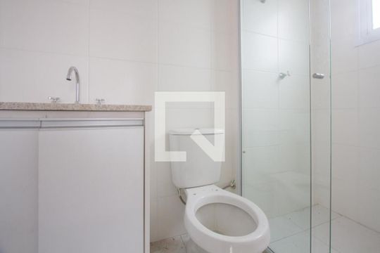 Banheiro de apartamento para alugar com 1 quarto, 32m² em Vila das Belezas, São Paulo