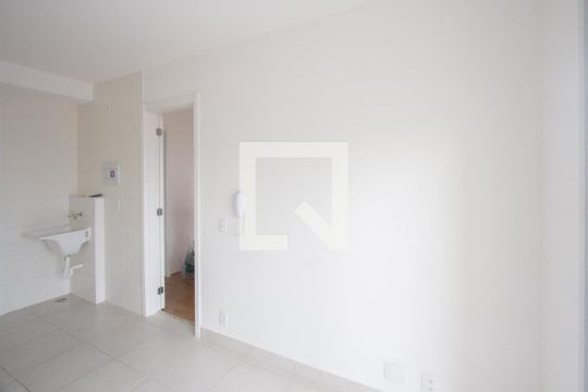 Sala de apartamento para alugar com 1 quarto, 32m² em Vila das Belezas, São Paulo