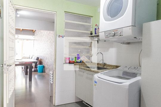 Área de serviço de casa à venda com 4 quartos, 225m² em Passo das Pedras, Porto Alegre