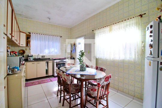 Cozinha de casa à venda com 2 quartos, 180m² em Campestre, Santo André