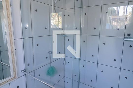 banheiro quarto 1 de casa à venda com 2 quartos, 230m² em Feitoria, São Leopoldo
