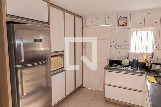 Cozinha de casa à venda com 2 quartos, 230m² em Feitoria, São Leopoldo