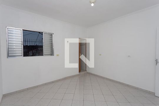 Quarto de casa para alugar com 1 quarto, 48m² em Conceição, Diadema