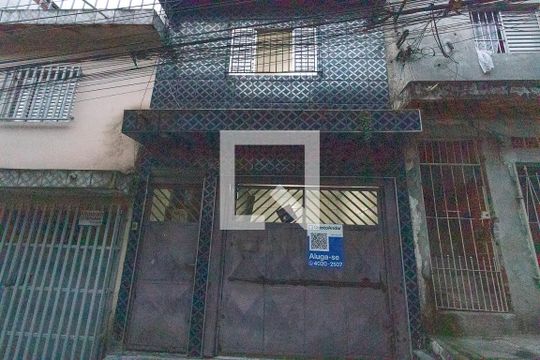 Fachada de casa para alugar com 1 quarto, 48m² em Conceição, Diadema
