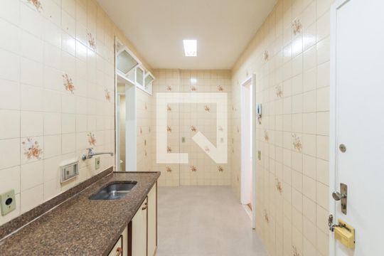Cozinha de apartamento para alugar com 2 quartos, 75m² em Tijuca, Rio de Janeiro