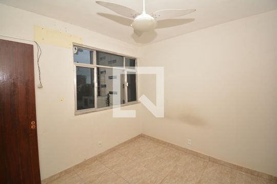 Quarto de apartamento à venda com 1 quarto, 40m² em Irajá, Rio de Janeiro
