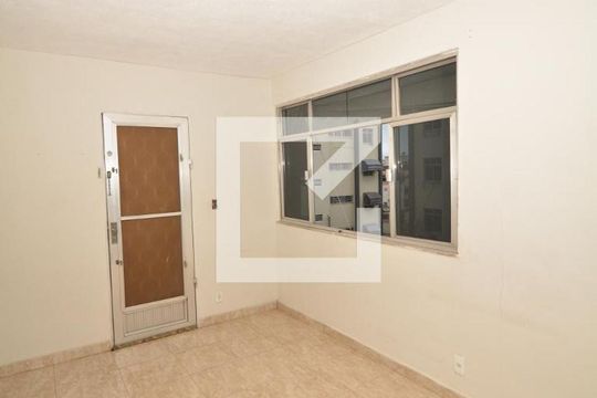 Sala de apartamento à venda com 1 quarto, 40m² em Irajá, Rio de Janeiro