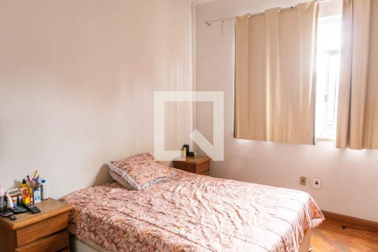 Suíte de casa à venda com 4 quartos, 700m² em Fonseca, Niterói