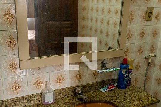 Banheiro da Suíte de casa à venda com 4 quartos, 700m² em Fonseca, Niterói