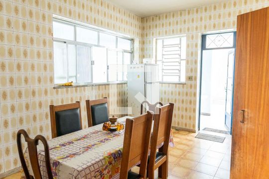 Cozinha de casa à venda com 4 quartos, 700m² em Fonseca, Niterói