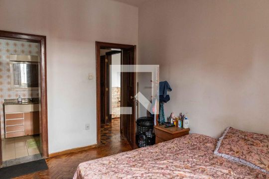 Suíte de casa à venda com 4 quartos, 700m² em Fonseca, Niterói