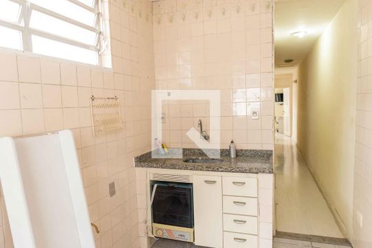 Cozinha 1 de casa à venda com 3 quartos, 200m² em Fonseca, Niterói