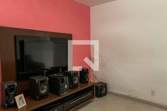 Sala de casa à venda com 3 quartos, 200m² em Fonseca, Niterói