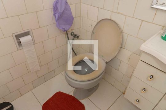 Banheiro 1 de casa à venda com 3 quartos, 200m² em Fonseca, Niterói