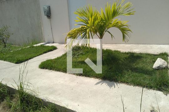 Jardim de casa para alugar com 3 quartos, 163m² em Campo Grande, Rio de Janeiro