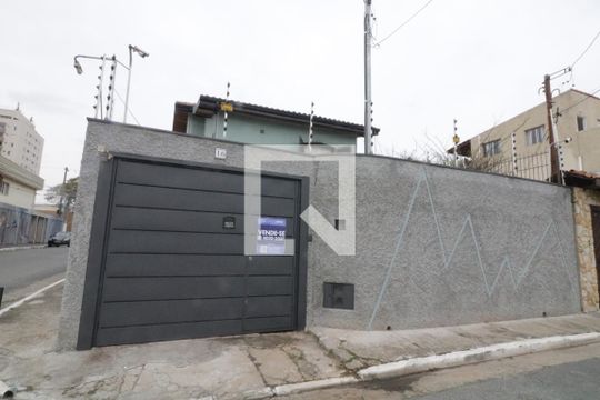 Fachada de casa à venda com 5 quartos, 260m² em Vila Carrao, São Paulo