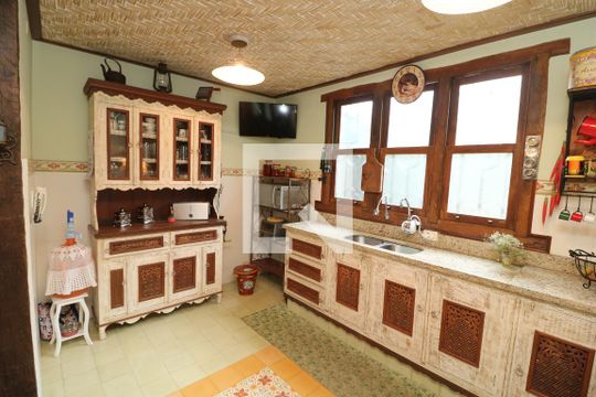Cozinha de casa à venda com 5 quartos, 260m² em Vila Carrao, São Paulo