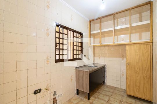 Cozinha de casa à venda com 2 quartos, 515m² em Gopouva, Guarulhos