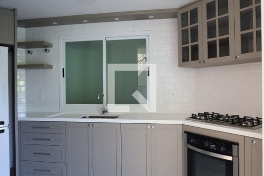 Sala/Cozinha de apartamento para alugar com 3 quartos, 250m² em Jurerê Internacional, Florianópolis
