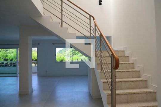 Sala/Cozinha de apartamento para alugar com 3 quartos, 250m² em Jurerê Internacional, Florianópolis