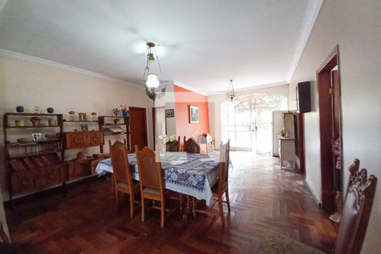 Sala de Jantar de casa à venda com 4 quartos, 262m² em São Luiz, Belo Horizonte