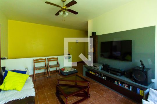 Sala 2 de casa à venda com 5 quartos, 205m² em Vila Guilhermina, São Paulo